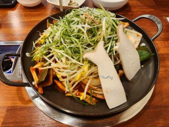 입맛 당기는 돼지두루치기 레시피와 돼지고기 완벽 가이드!